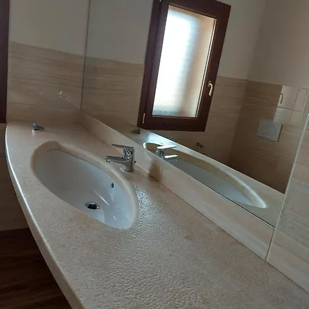 Holiday home Alex Apartment 2 *